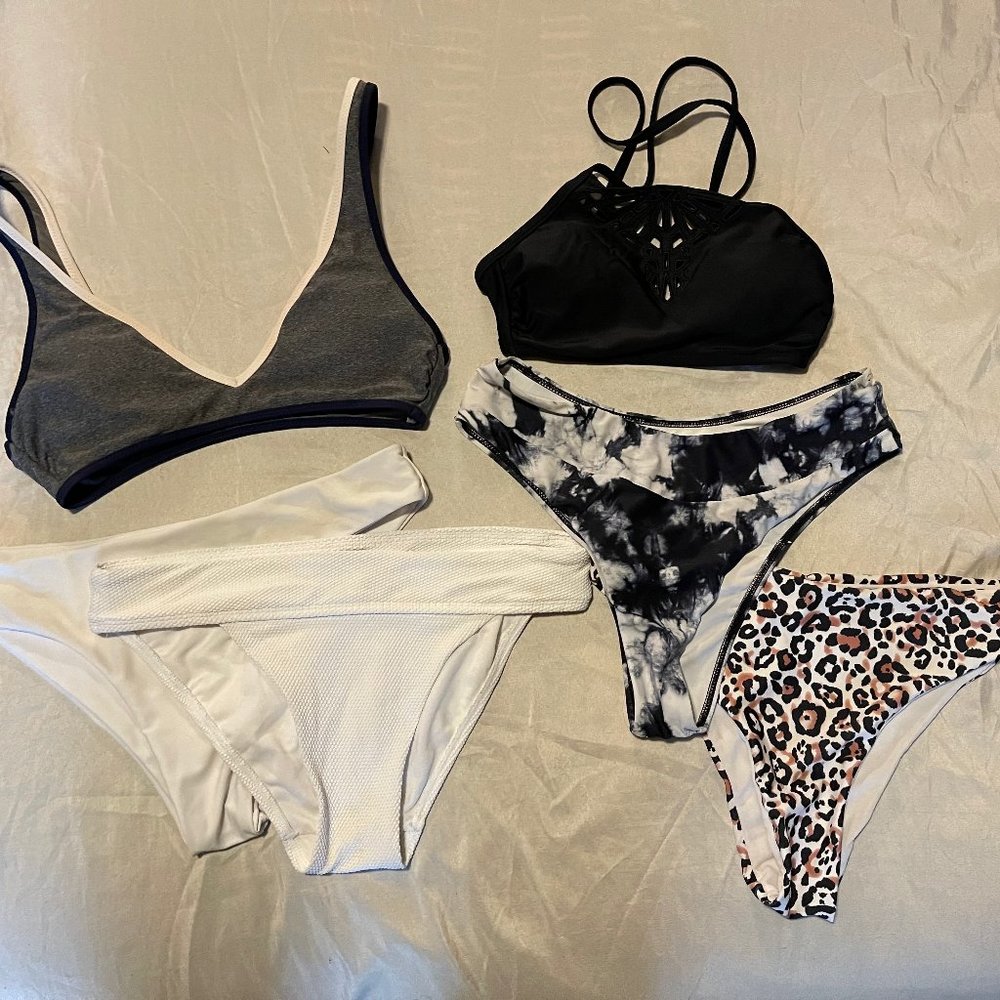 Womens Small/XS Swim Suit lot